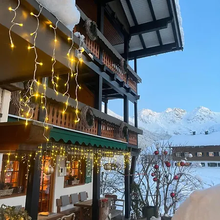 Gastehaus Fritz 3* Mittelberg
