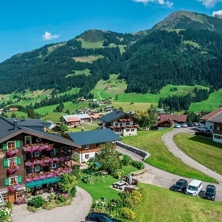Gastehaus Fritz Guest house Mittelberg